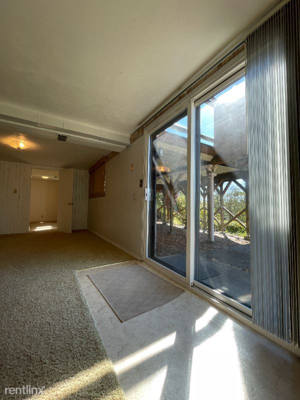 Building Photo - 5 br, 3 bath House - 23015 17th Ave S