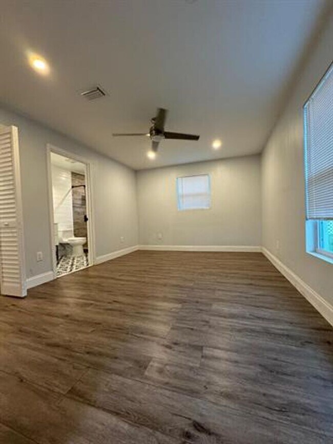 Foto del edificio - 9422 SW 51st St # 1-2, Cooper City, FL 33328