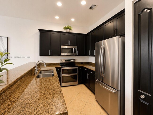 Foto del edificio - 14708 SW 6th St