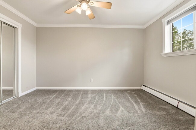 Building Photo - $1,220.95 with $300 off the first month's rent, 1 Bed - 1 Bath, Condo in Denver with Onsite Laundry!