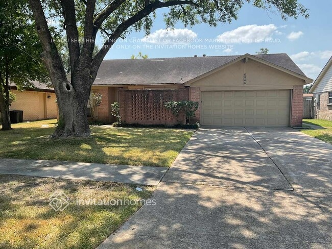 Building Photo - 6946 Maple Fox Dr
