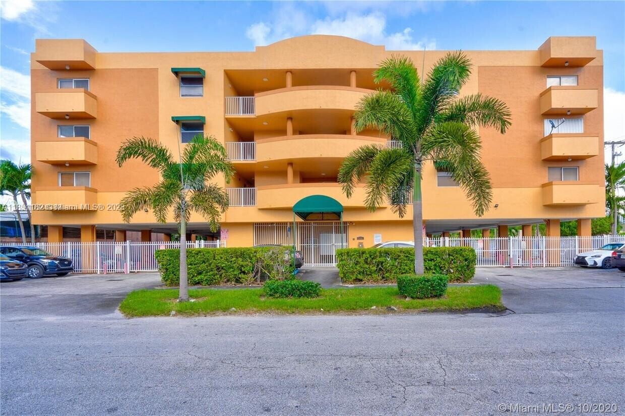 Primary Photo - 2441 SW 31st Ave