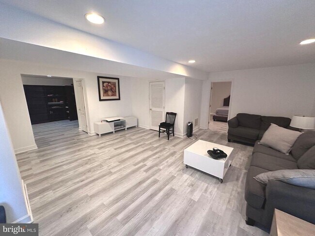 Building Photo - 13712 Rhumfield Ct