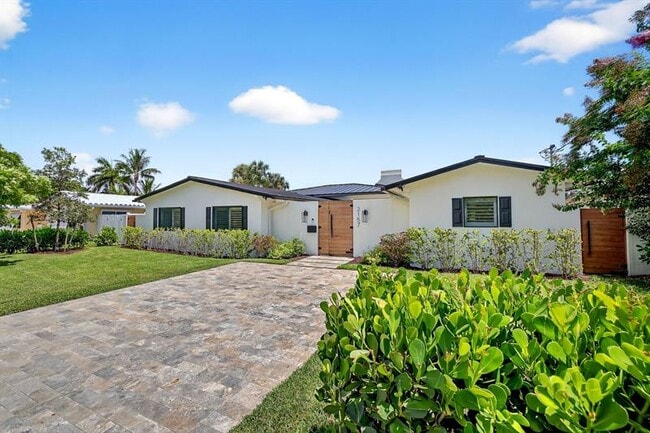 Building Photo - 2157 Coral Gardens Dr
