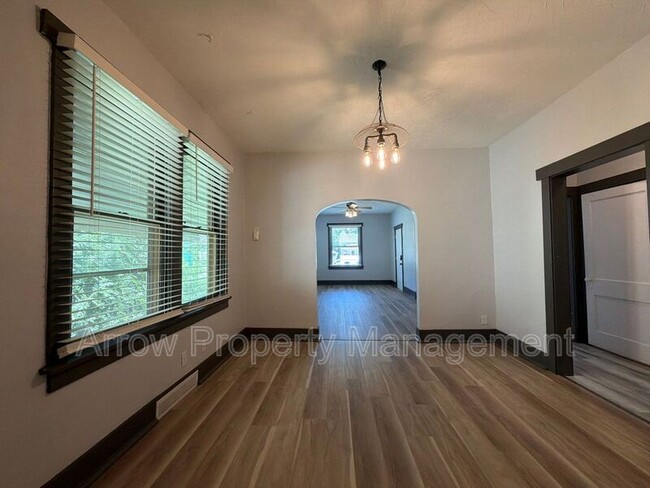 Foto del edificio - 845 S 29th St