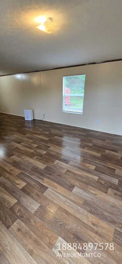 Building Photo - 339 Old Tavern Ln