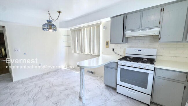 Foto del edificio - 12136 Brougham Dr