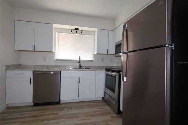 Building Photo - 4213 S Semoran Blvd