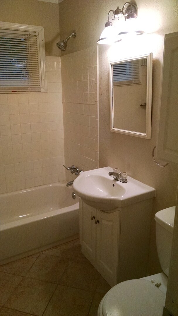 Foto del edificio - Cosy 3 bedroom 1 bathroom house for rent