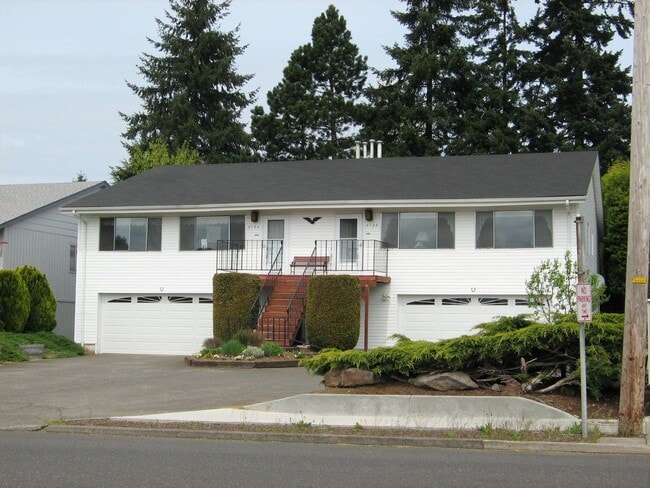 Photo - 2722 E. McLoughlin Blvd House