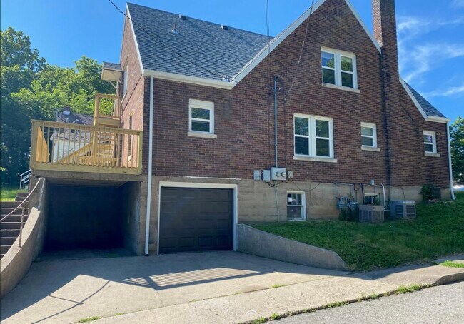 Foto del edificio - 1103 E McCarty St