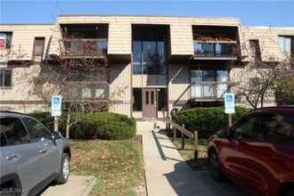 Building Photo - 9761 Sunrise Blvd