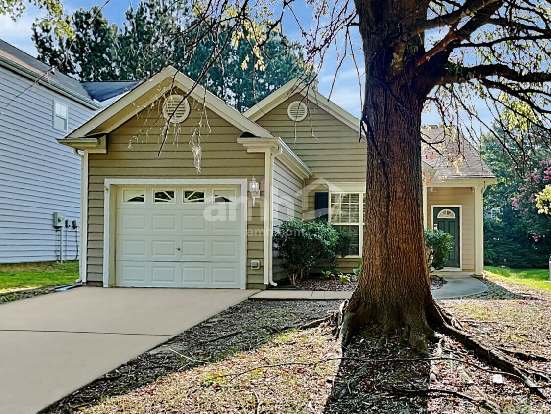 Foto principal - 8428 Whisper Ridge Pl
