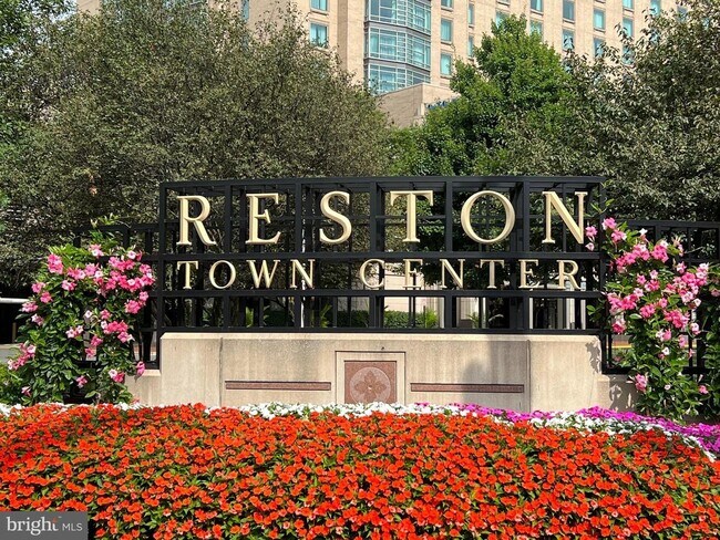 Building Photo - 12164 Tryton Way