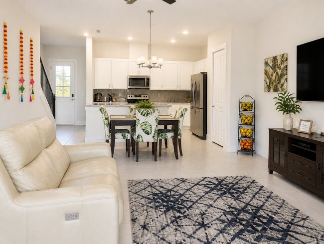 Sala de estar 2 - 1404 Brookdale Ct