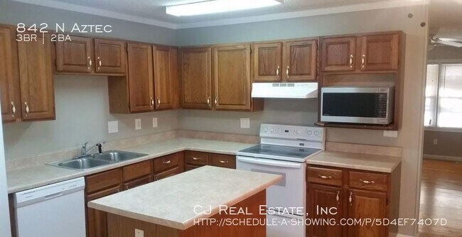 Building Photo - 842 N Aztec Dr