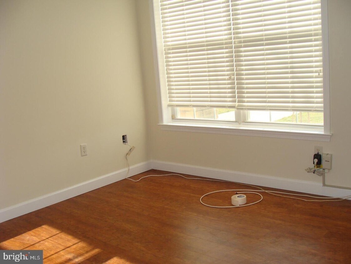 52 Kyle Way, Ewing Township, NJ 08628 Apartment for Rent in Ewing