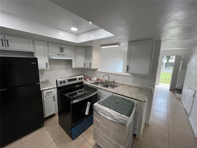 Building Photo - 12026 Tift Cir