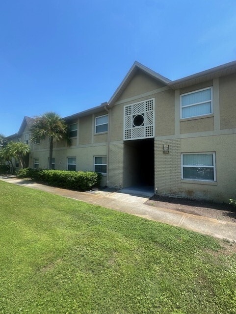 Building Photo - 2401 Barley Club Ct