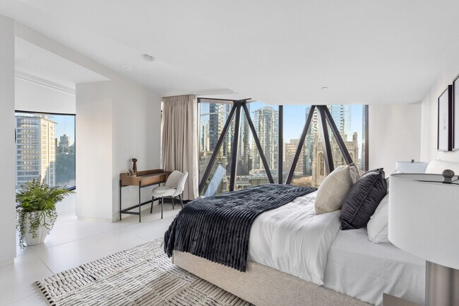 Building Photo - 1033 Nelson St.