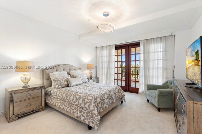 Foto del edificio - 7642 Fisher Island Dr