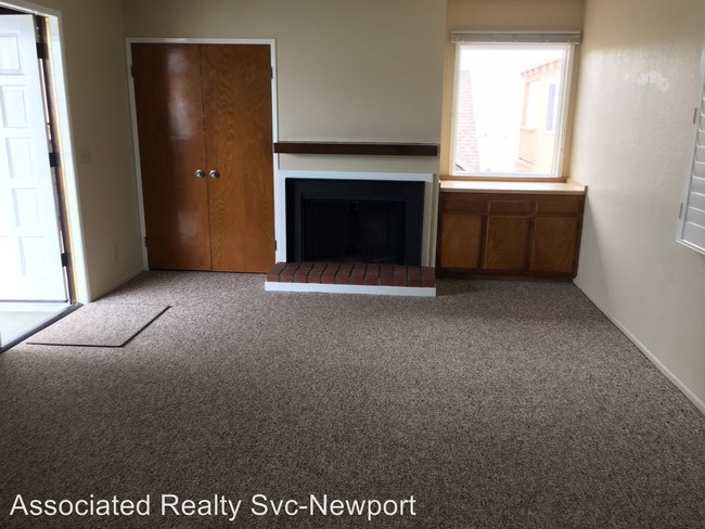 Building Photo - 1802 1/2 W Oceanfront