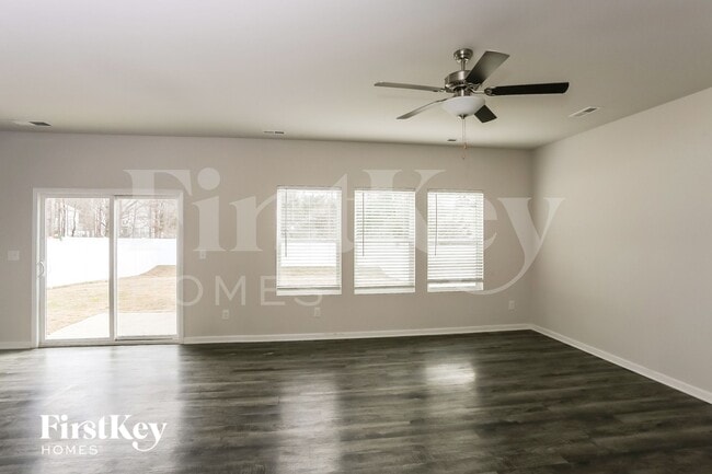 Foto del edificio - 8204 Williams Farm Dr