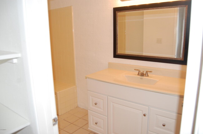 Foto del edificio - 3416 N 44th St