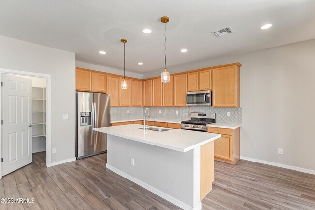 Building Photo - 4482 S Montana Dr