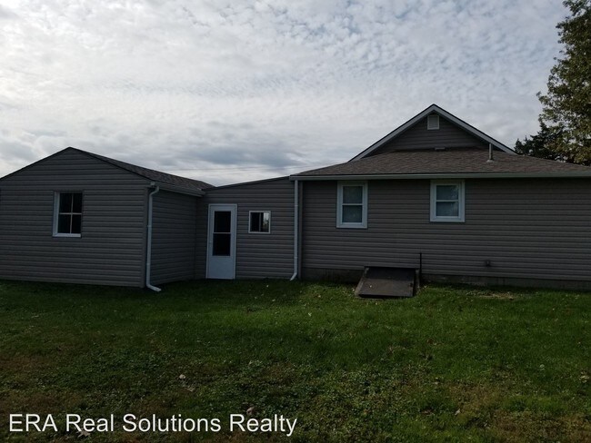 Building Photo - 2 br, 1 bath House - 490 Hill Road North 490