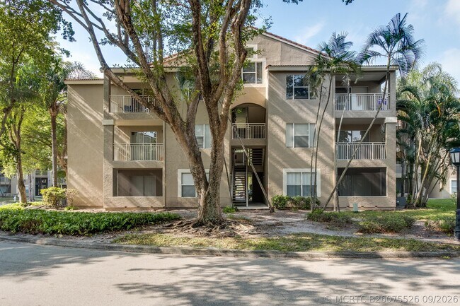 Foto del edificio - 1740 Palm Cove Blvd