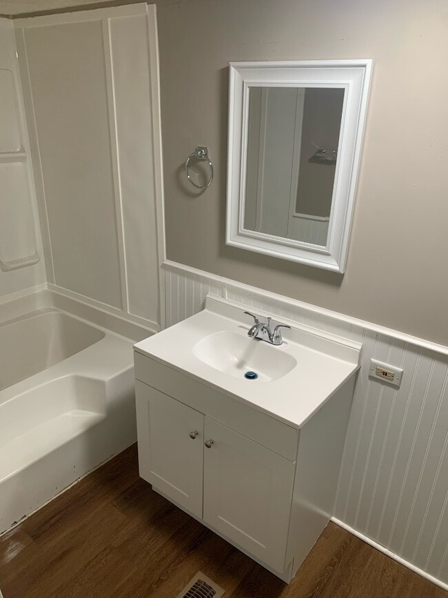 Building Photo - 2032 Mill Creek Road