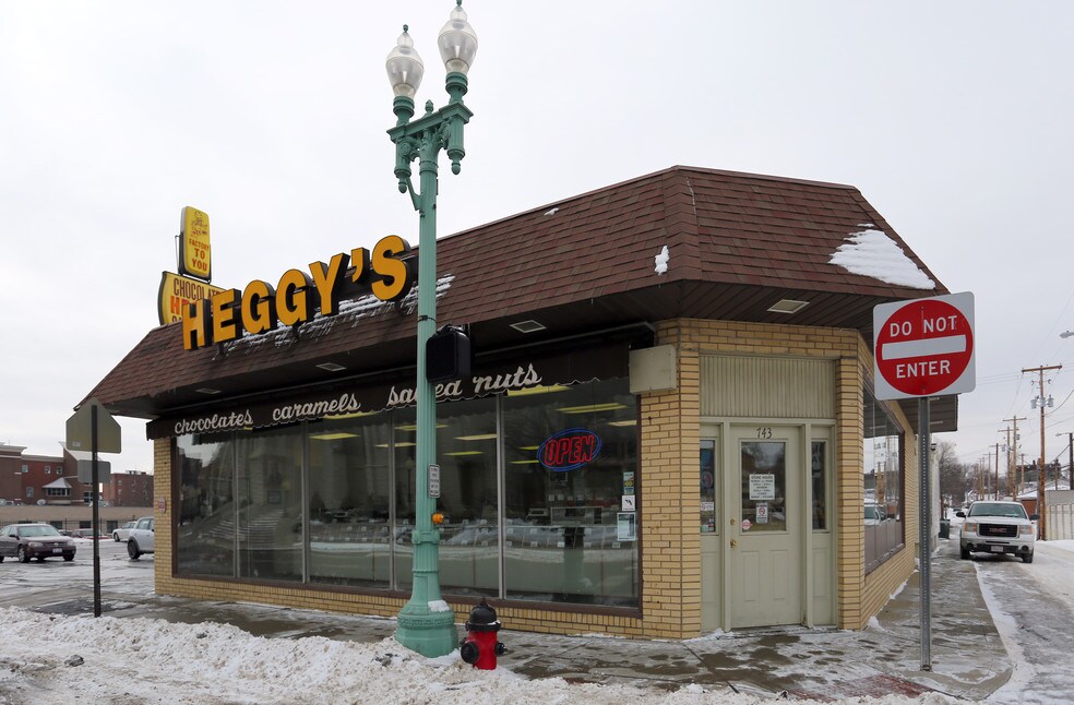 Is Vassar Park a Good Place To Live in Canton? Neighborhood Guide by