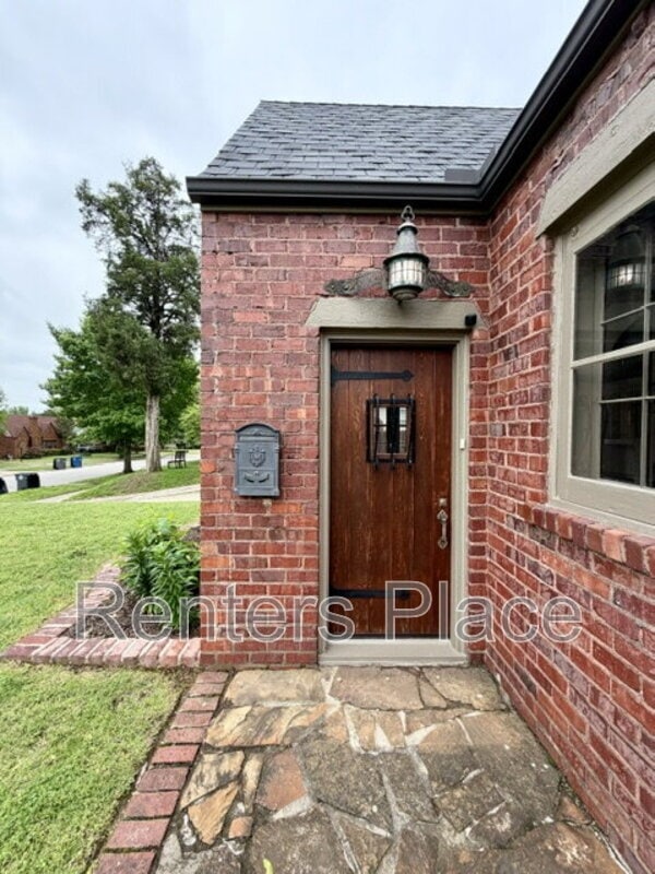 Foto del edificio - 1904 S Yorktown Ave