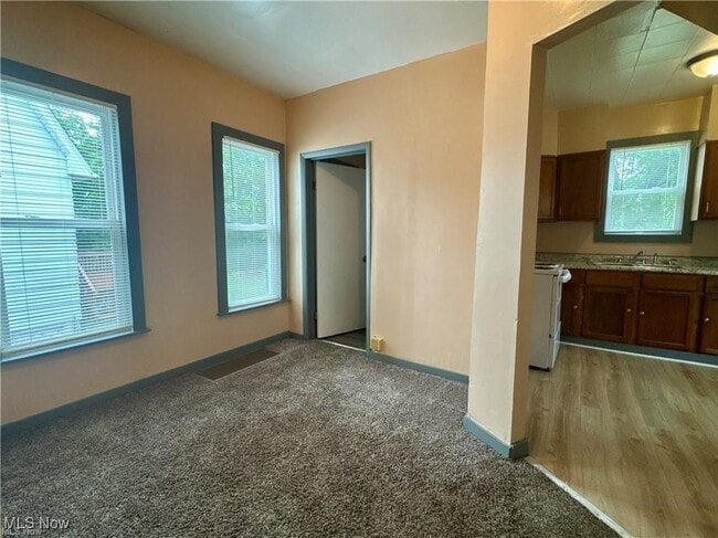 Building Photo - 993 Concord Ave