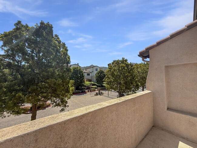 Foto del edificio - 2B/2.5BA Townhome in San Marcos Available ...
