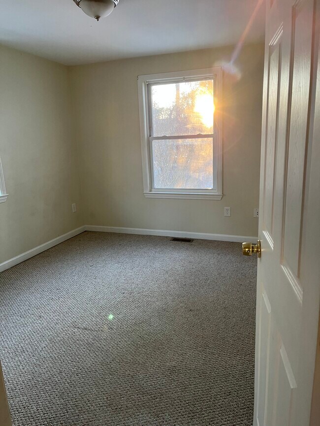 75 Orchard St Unit 1, Vernon, CT 06066 Apartments in Vernon, CT