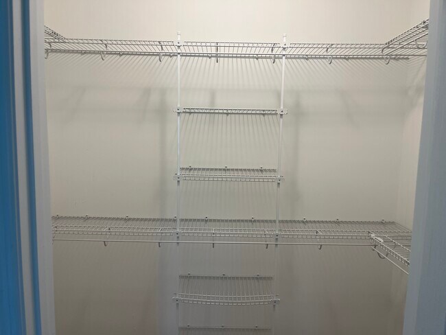 Foto del edificio - 5712 Grubb Rd