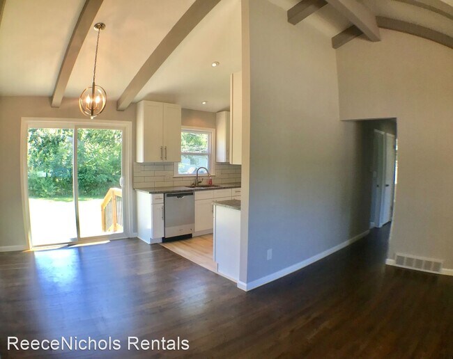 Building Photo - 3 br, 1 bath House - 8701 W 90th Street