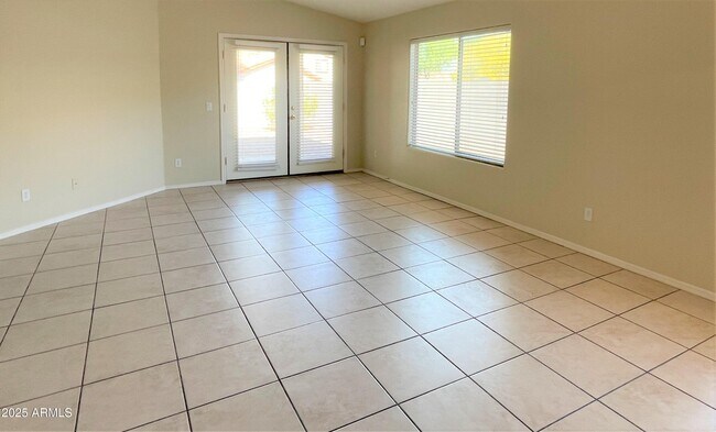 Foto del edificio - 7220 S 55th Dr
