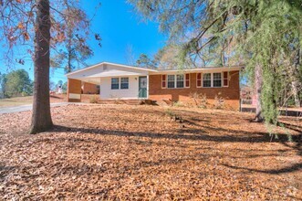 Building Photo - 2301 Mura Dr