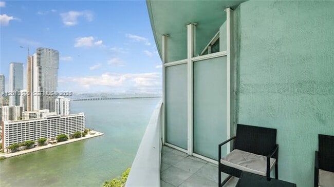 Photo - 1900 N Bayshore Dr Apartment