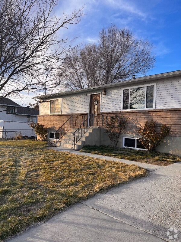 Country Manor Estates Apartments for Rent with Washer & Dryer Lehi