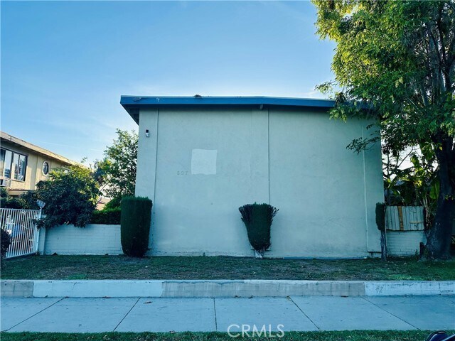 Foto del edificio - 607 N Dalton Ave