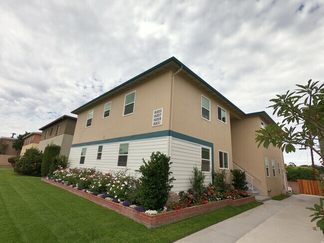 Building Photo - 16829 Crenshaw Blvd