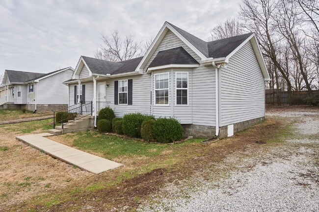Building Photo - Coming Soon: 3BR, 2BA house