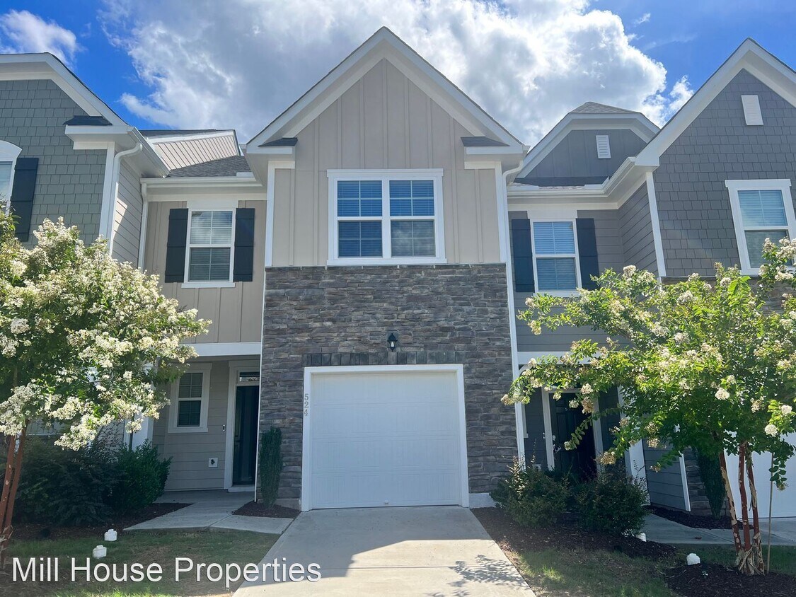 Primary Photo - 3 br, 3.5 bath House - 524 Catalina Grande...