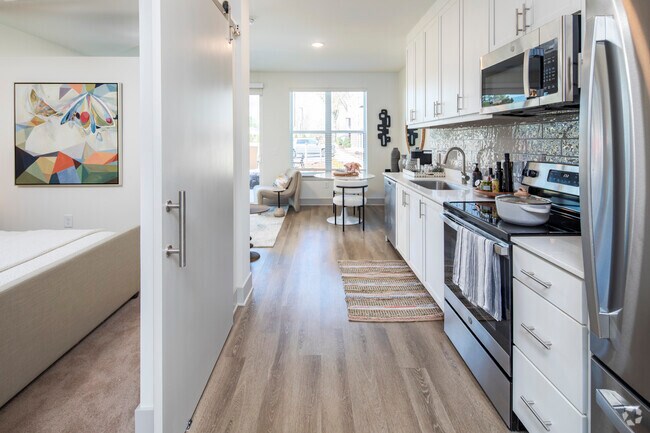 Estudio - 575SF - The Gallery