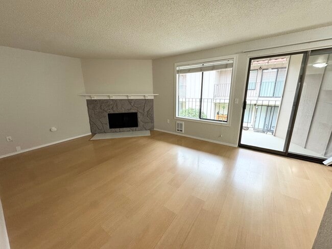 Foto del edificio - 15705 NE 18th St