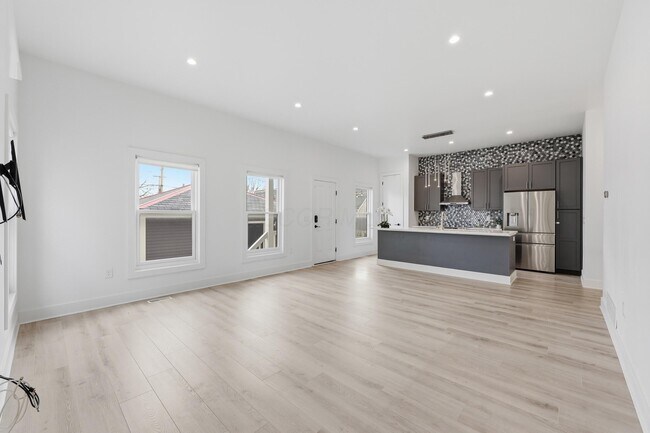 Foto del edificio - 1102 Summit St